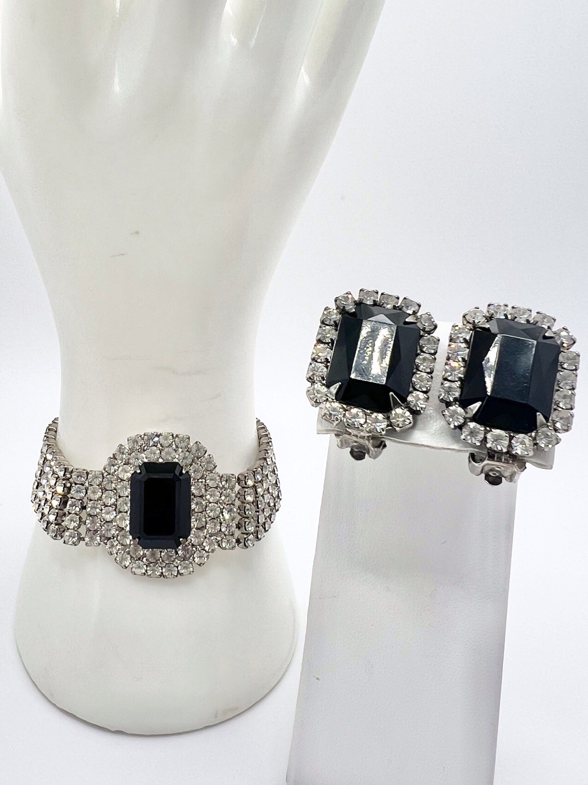 Vintage Art Deco Inspired Rhinestone Bracelet Clip Earrings Set Clear / Black