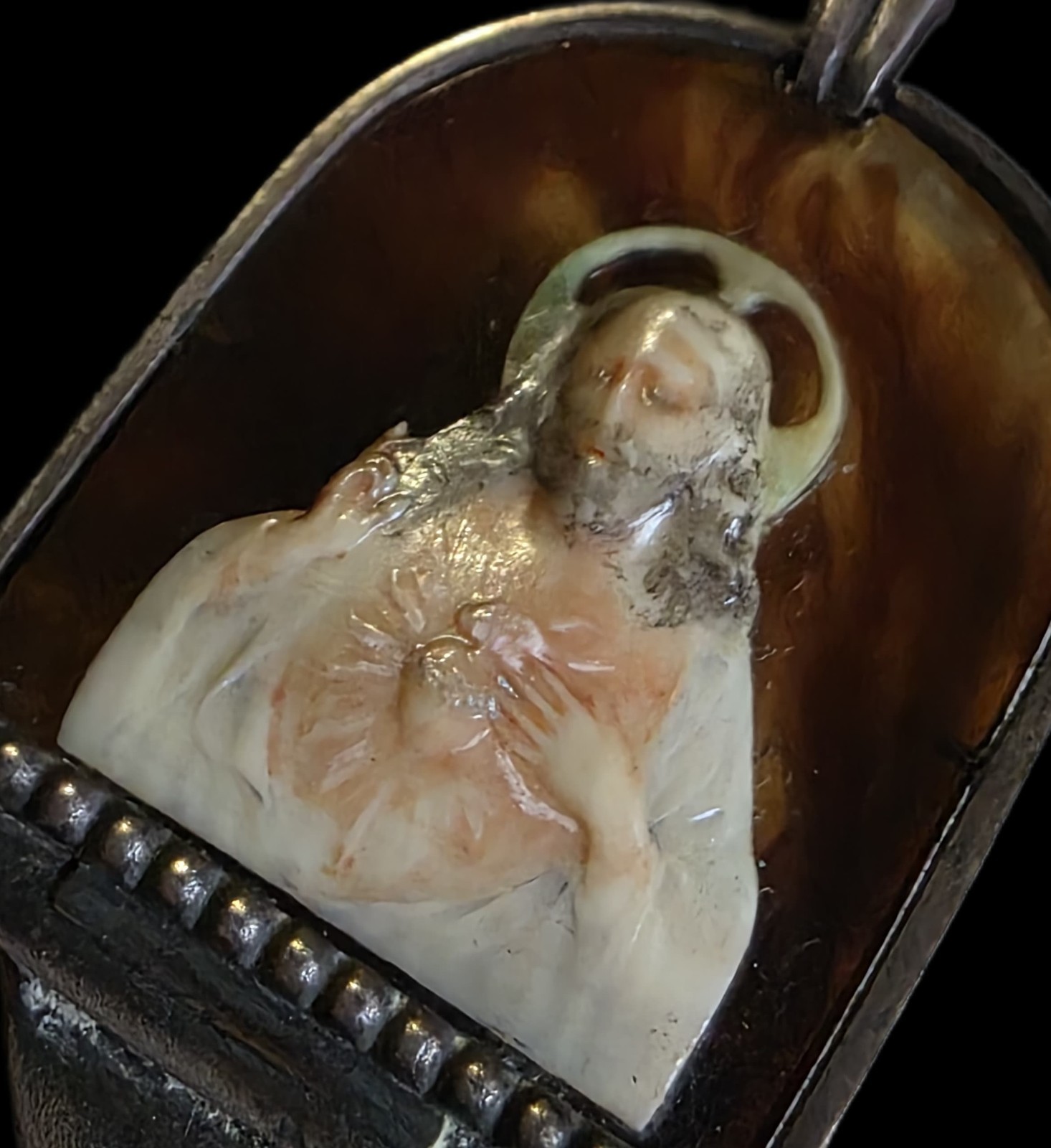 Fine Antique Art Nouveau Silver Sacred Heart of Jesus Pendant Reliquary Ca 1900s