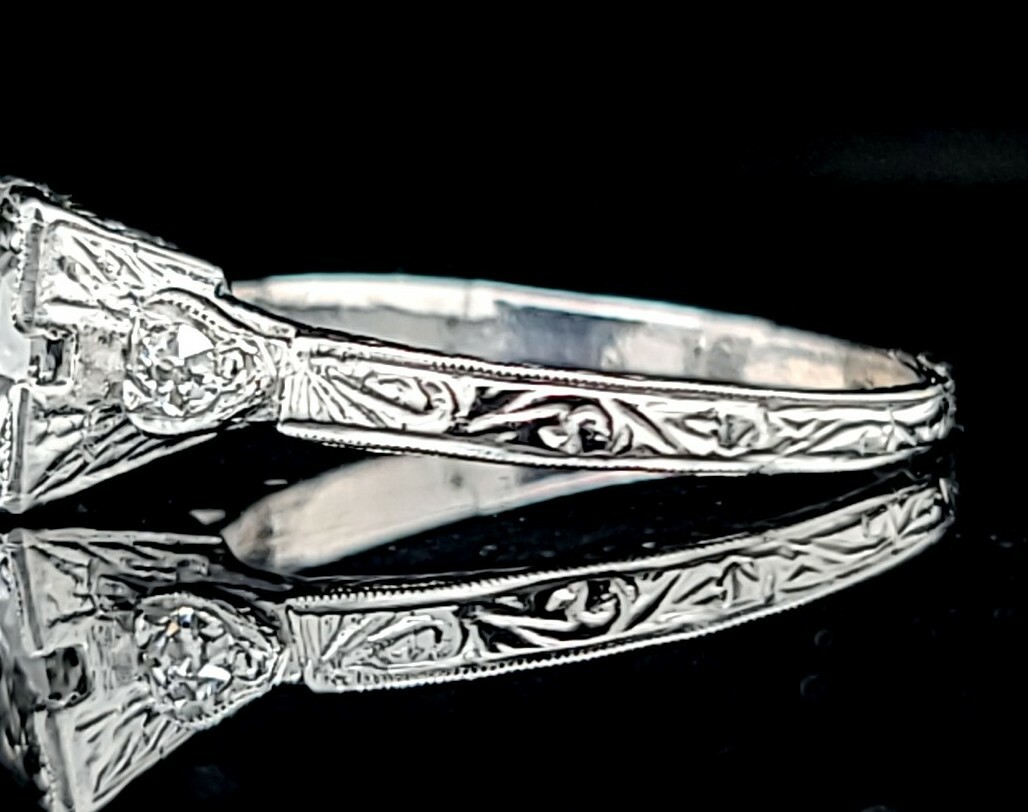 1.53ct.Platinum filigree Engagement Ring Round Natural Diamond circ 1930’s