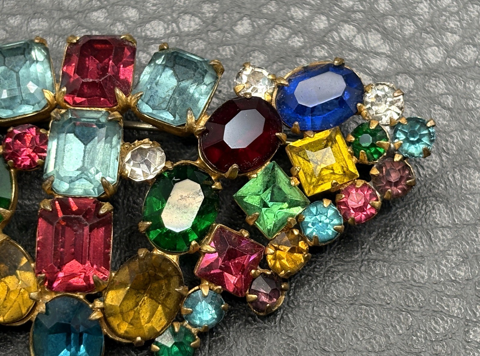 VTG Large Fruit Salad Multicolor Austrian Crystal Glass Rhinestone Brooch Pin