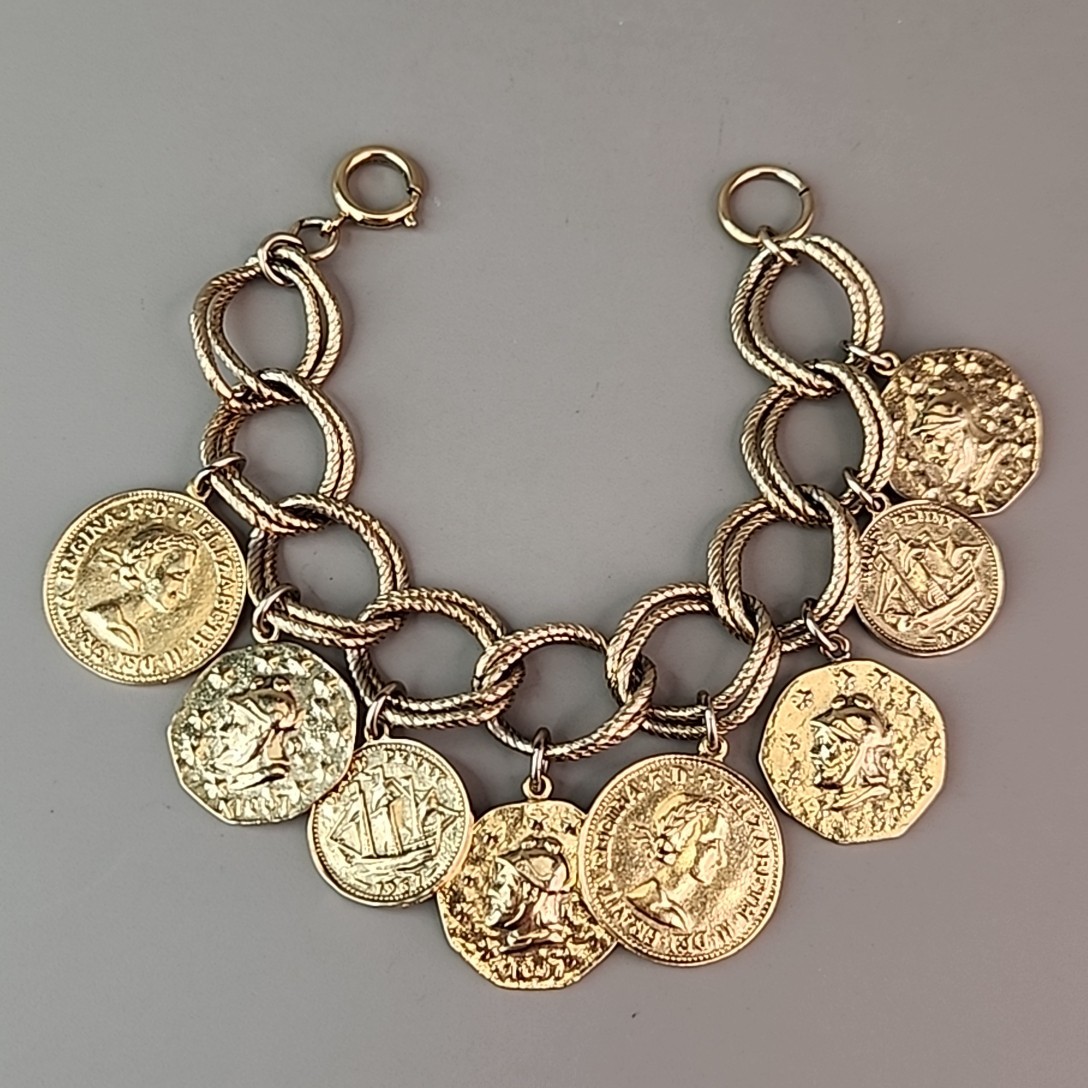 Vintage Faux Coin Charm Bracelet Gold Tone 6.25″