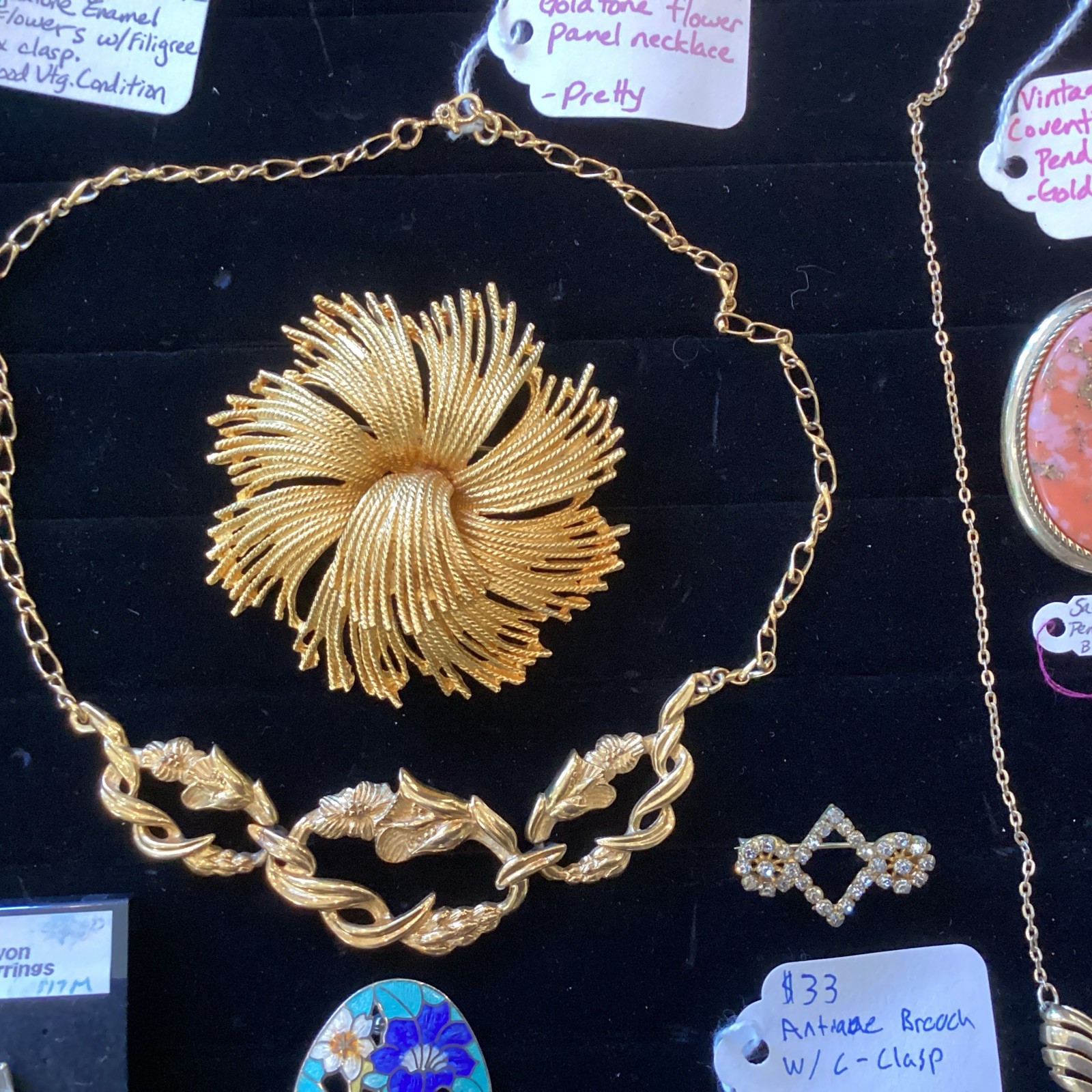 Mixed Vintage Jewelry Lot Necklaces Brooches Earrings Sarah Cov Etc Lot 74