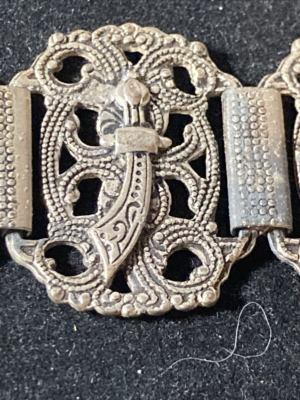 Signed SOUVENIR DE MAROC Bracelet Morocco Camels Sword Hand filigree 7.25″ wrist