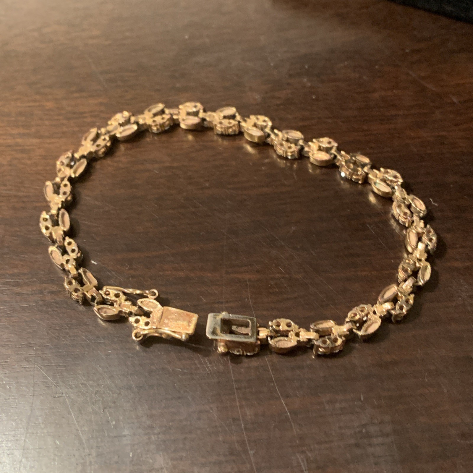Vtg. Yellow Goldtone & Rhinestone 7 1/2 Inch Tennis Bracelet – no Marks