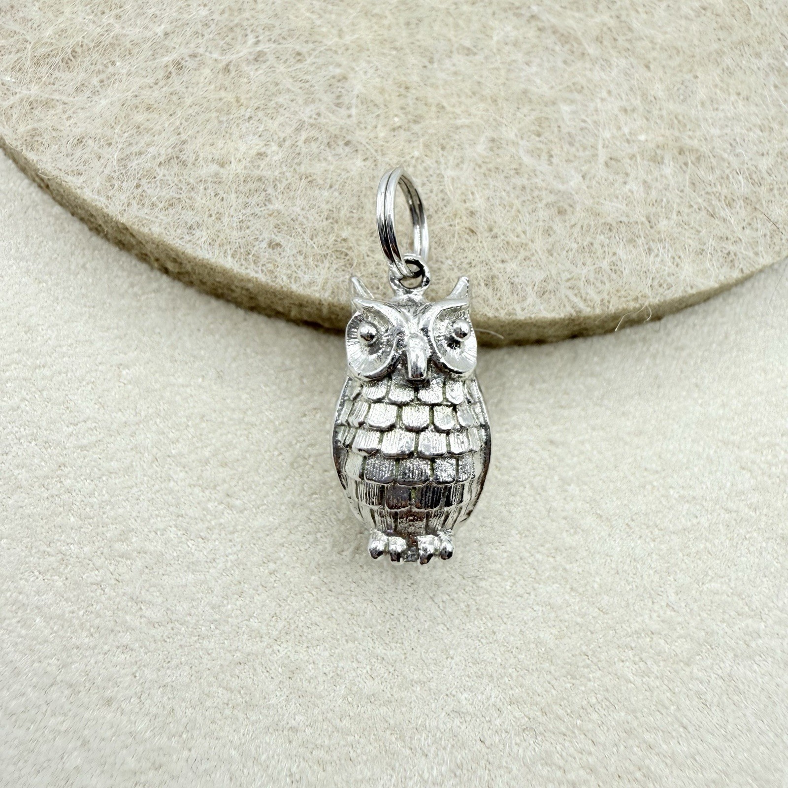 Vintage Silver Tone Owl Animal Dangle Drop Charm Pendant Jewelry Accessory