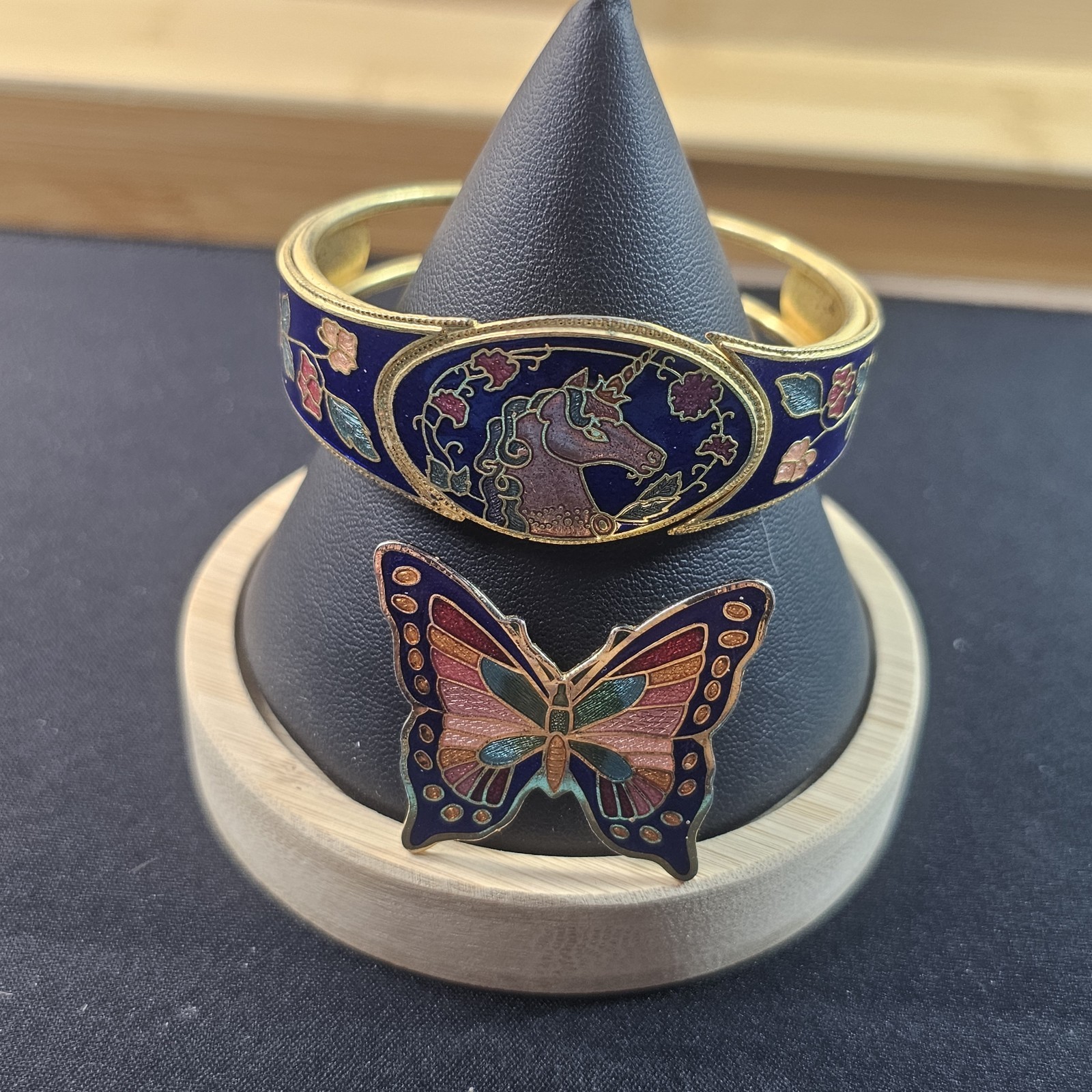 Vintage Unicorn Cloisonne Enamel Cuff Bracelet Gold Tone Clamper Hinged/Butterfl