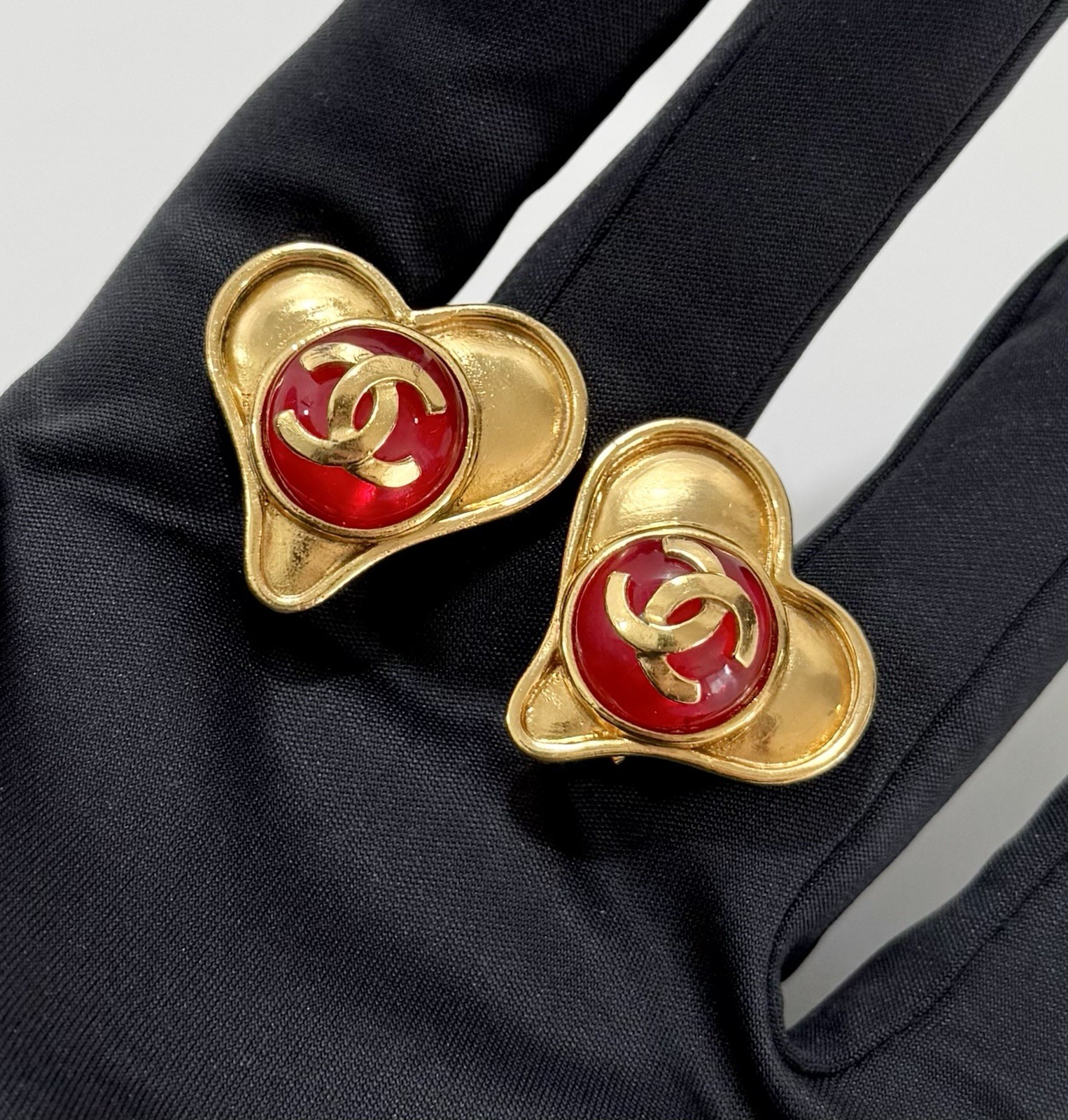 Chanel Heart 95P Gold Red CC Runway Vintage Rare Color Earrings Coco Mark 1995