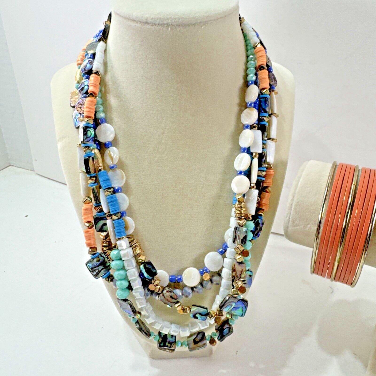 Beautiful Vintage Estate Lot 4x Beaded/Metal/STONES 2X Necklaces 2X Bracelets