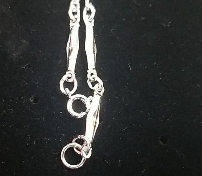 Vintage AVON Signed Silver Tone Articulated Pendant Bar Link Chain Necklace