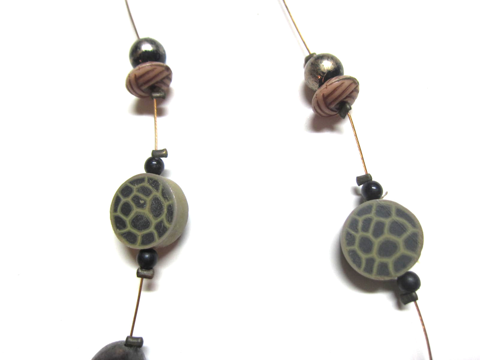 Vintage 80’s Art Pendant on Chip Beaded Necklace Costume Jewelry