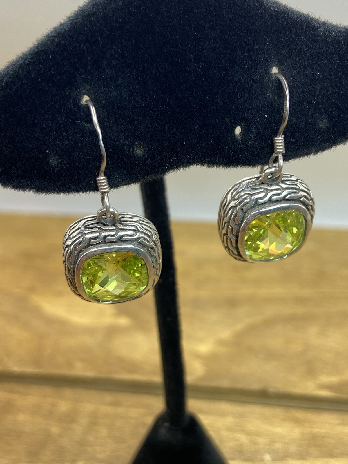 Vintage Cushion-Cut Peridot Textured Sterling Silver Dangle Earrings 1”