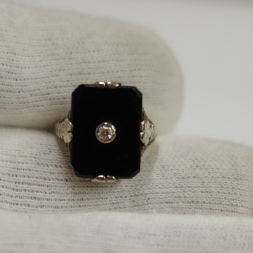 Antique 14k Onyx & Diamond Ring Size 4 3.63 Grams