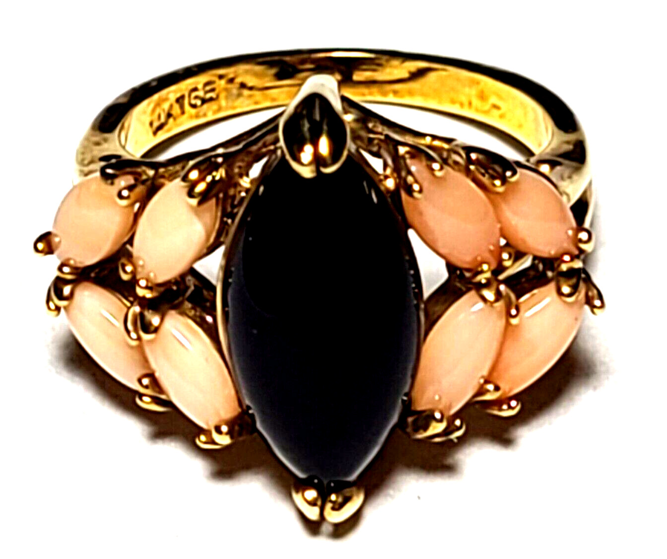 VINTAGE GOLD ELECTROPLATED COCKTAIL CORAL BLACK GEM SIGNED 14 KTGE RING SIZE 7.5
