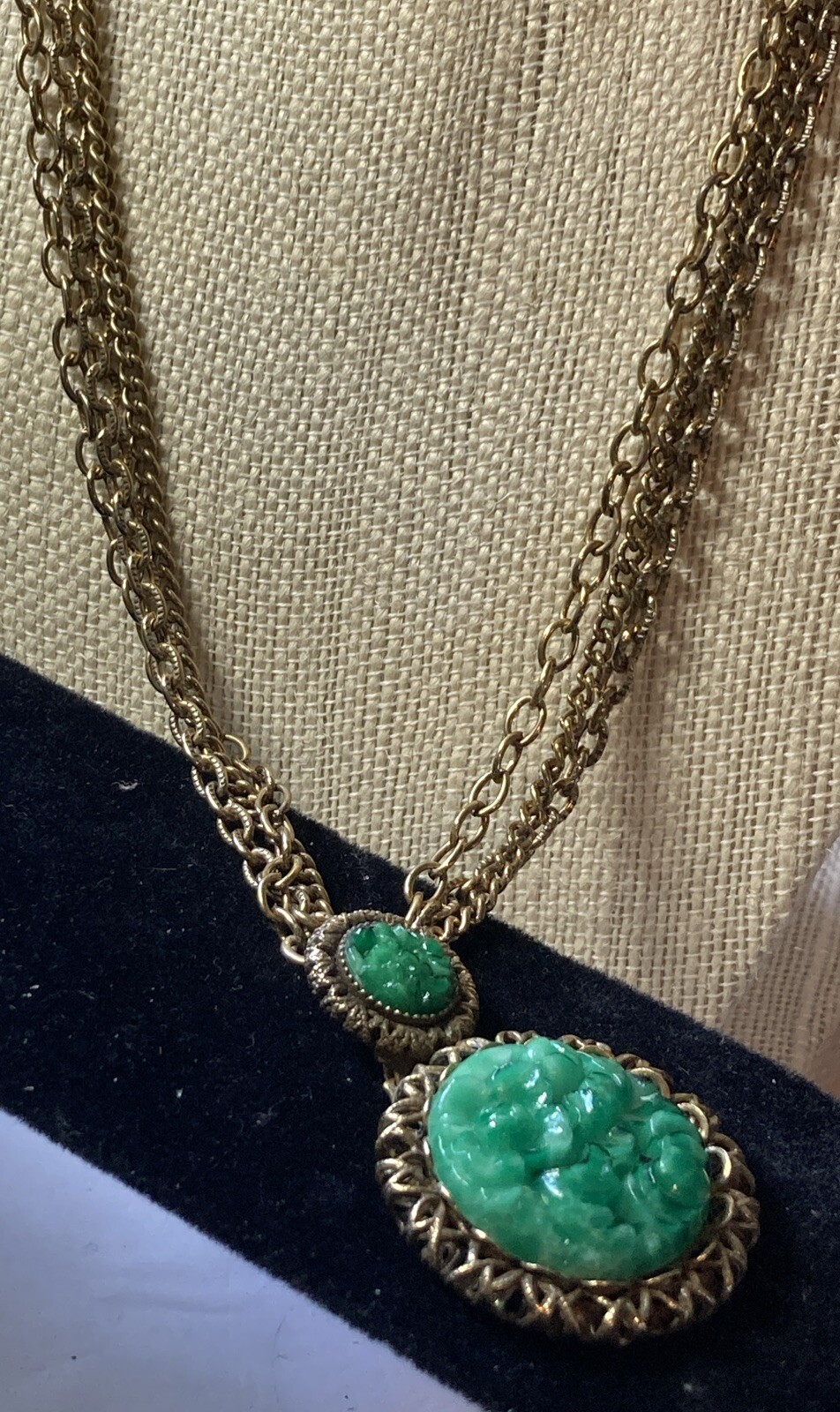 vtgAntq 3 Strand chains Art Deco 2 pendant Faux Jade molded Glass elegant detail