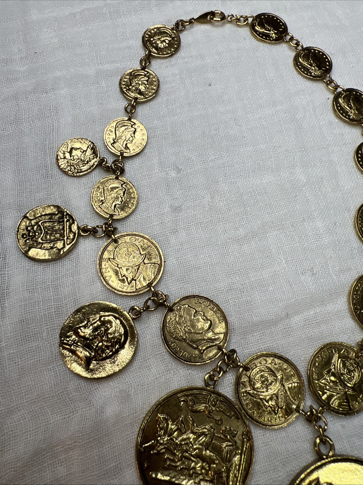 VTG Crown Trifari Roman Coin Bib Collar Necklace 15” Gold Tone Runway 1978-85