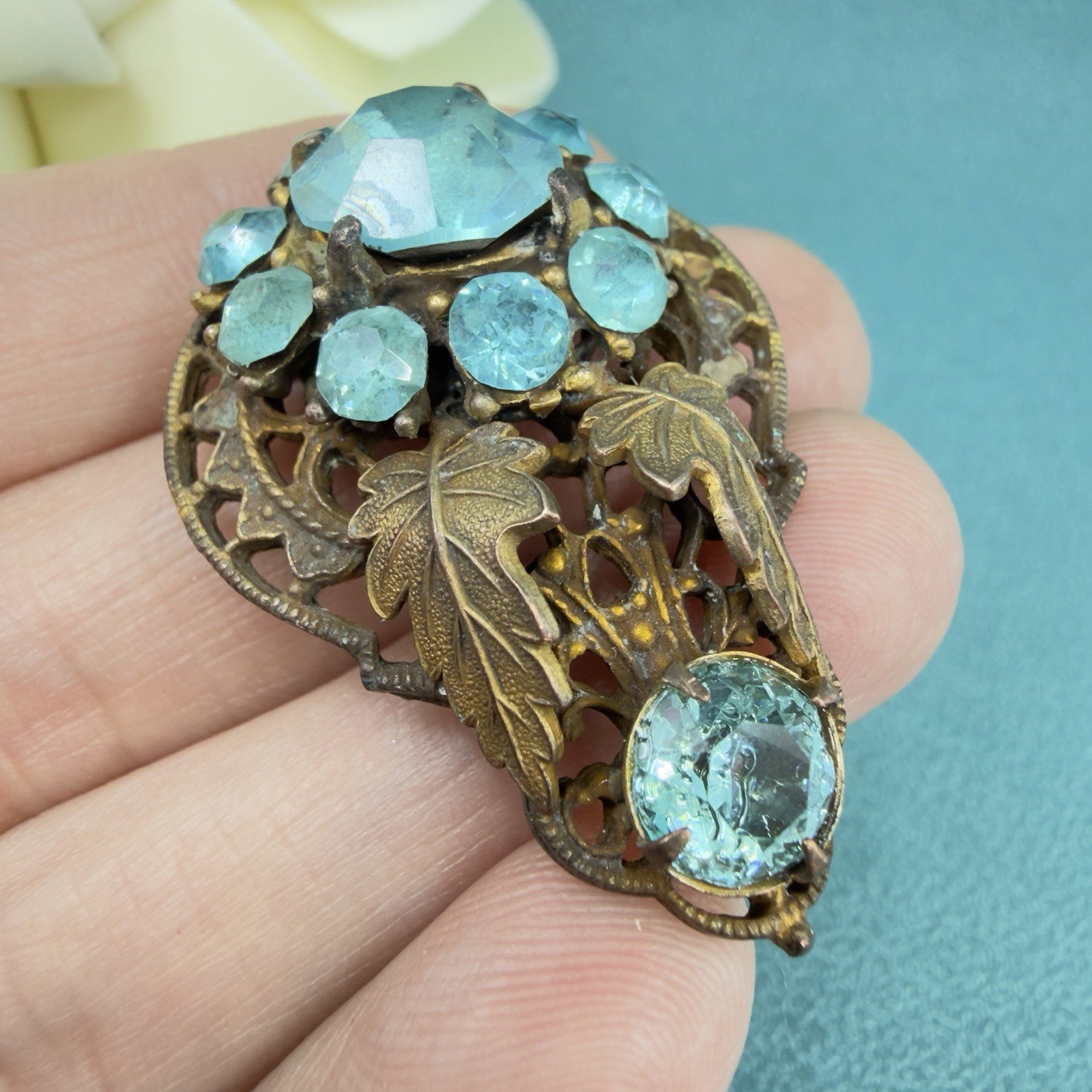 ANTIQUE Edwardian Victorian Filigree Aqua Blue CZECH GLASS Dress Clip Brooch Pin