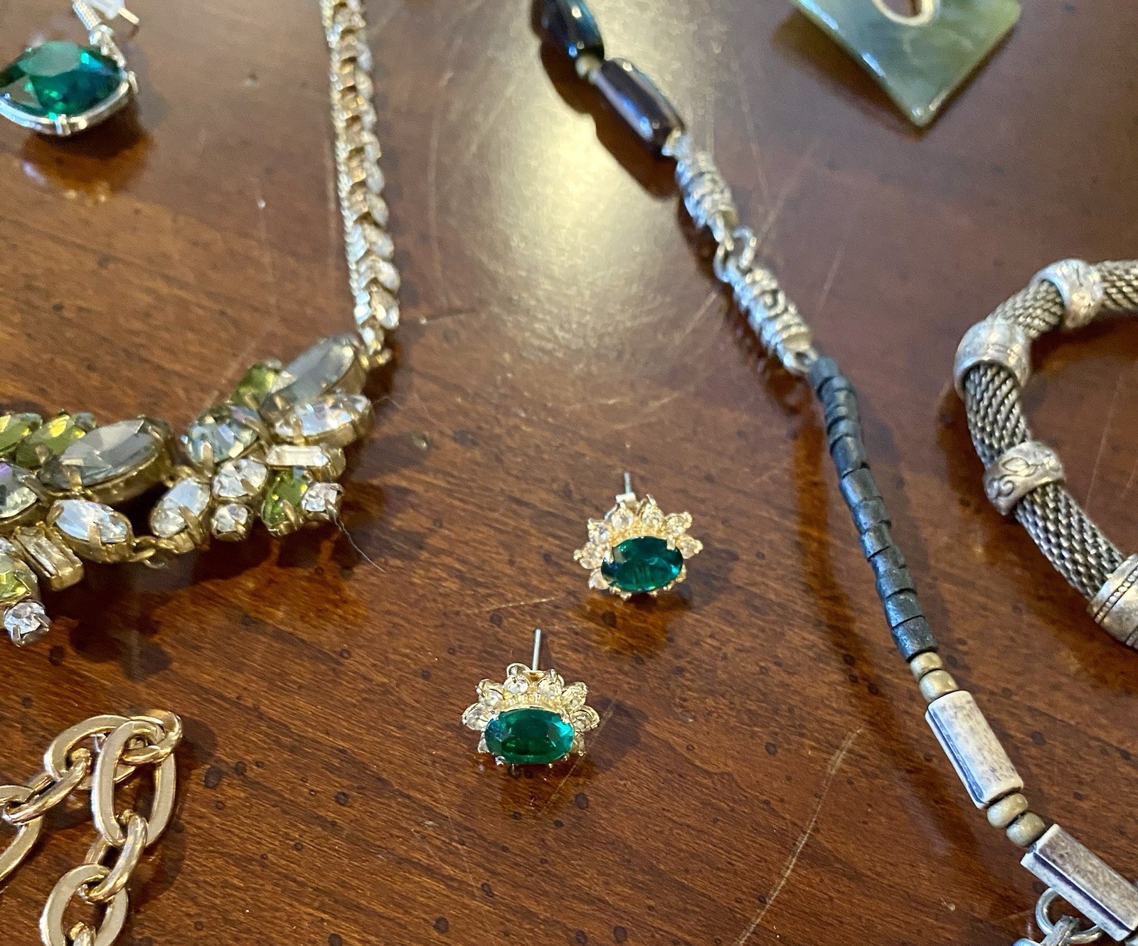 VTG – Modern Jewelry Bracelet Necklace Earring Rhinestone Faux Pearl Lot