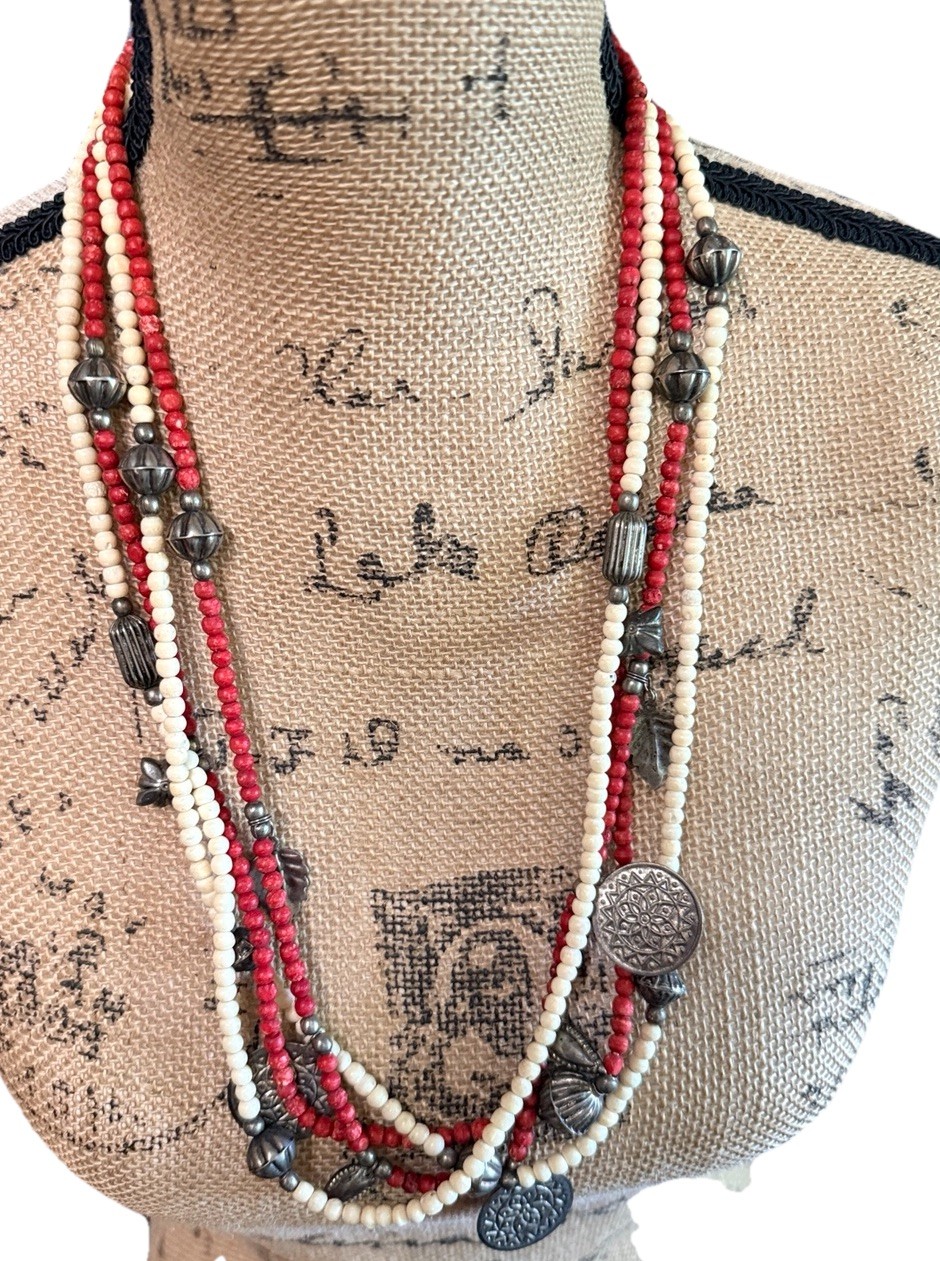 Vintage Silver Tone Ribbed Bead Necklace Chunky Boho Southwest Style