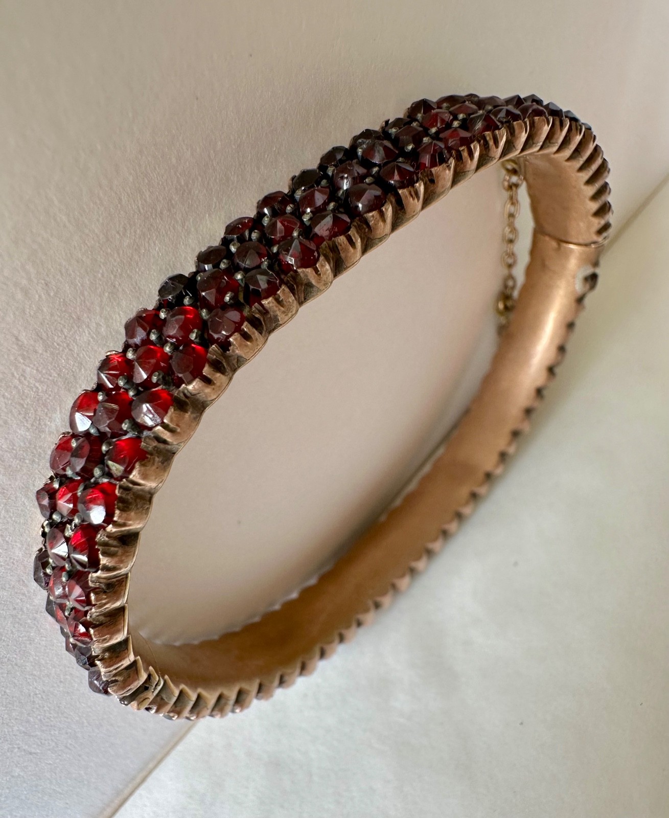 Antique rose cut Garnet & Silver bangle Hinged w/safety chain (see cond.)