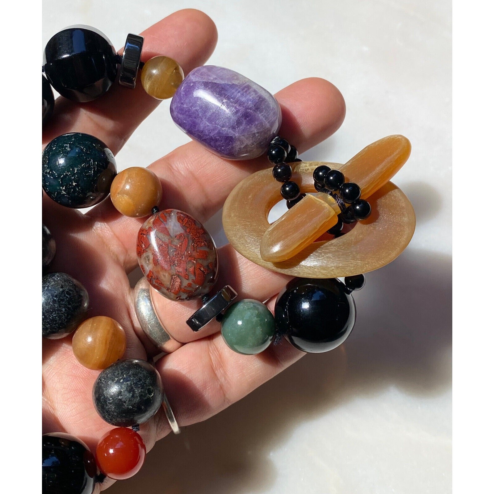 LARGE VINTAGE MIXED GEMSTONE MULTICOLOR BEAD ARTIST MADE NECKLACE HORN CLASP 19″