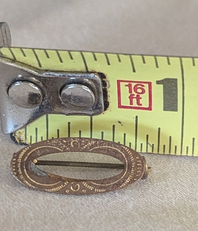 Victorian Era Gold Toned Pin With Engraved Design .75″ C-clasp hook