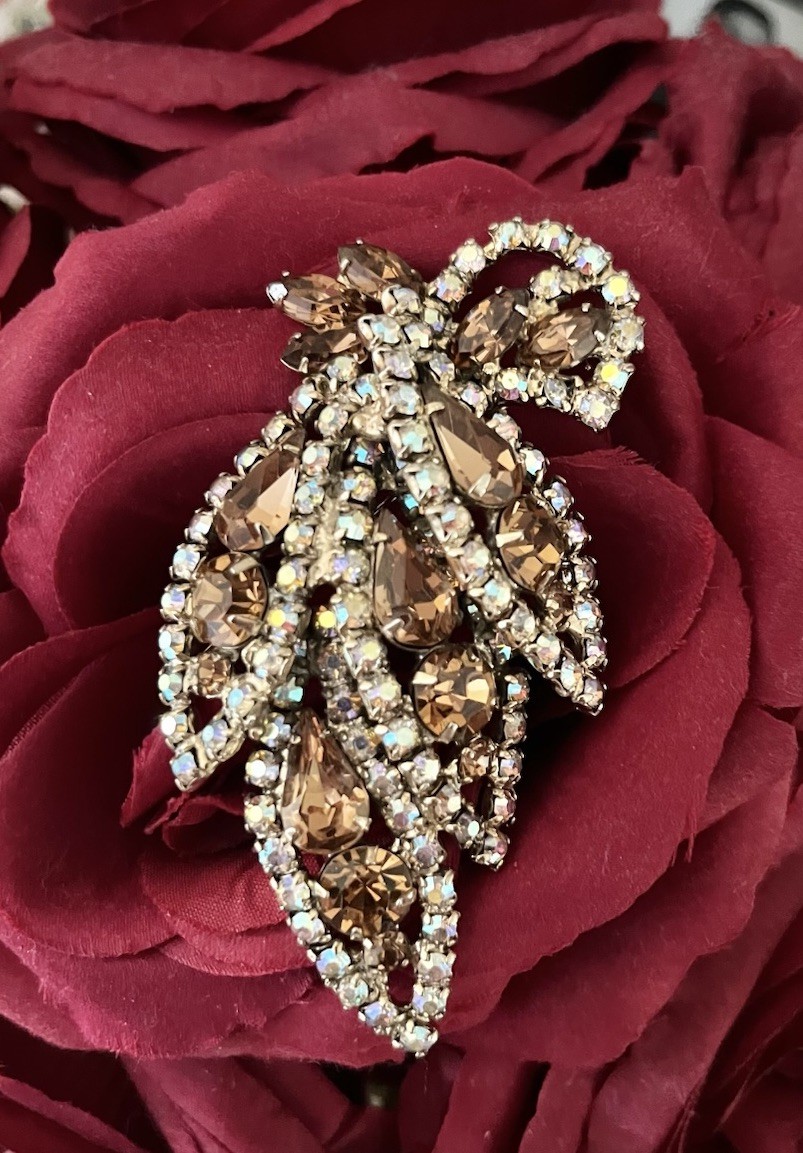 Vintage Weiss Unsigned Crystal Aurora Borealis Brown Topaz Leaf Large 3” Brooch