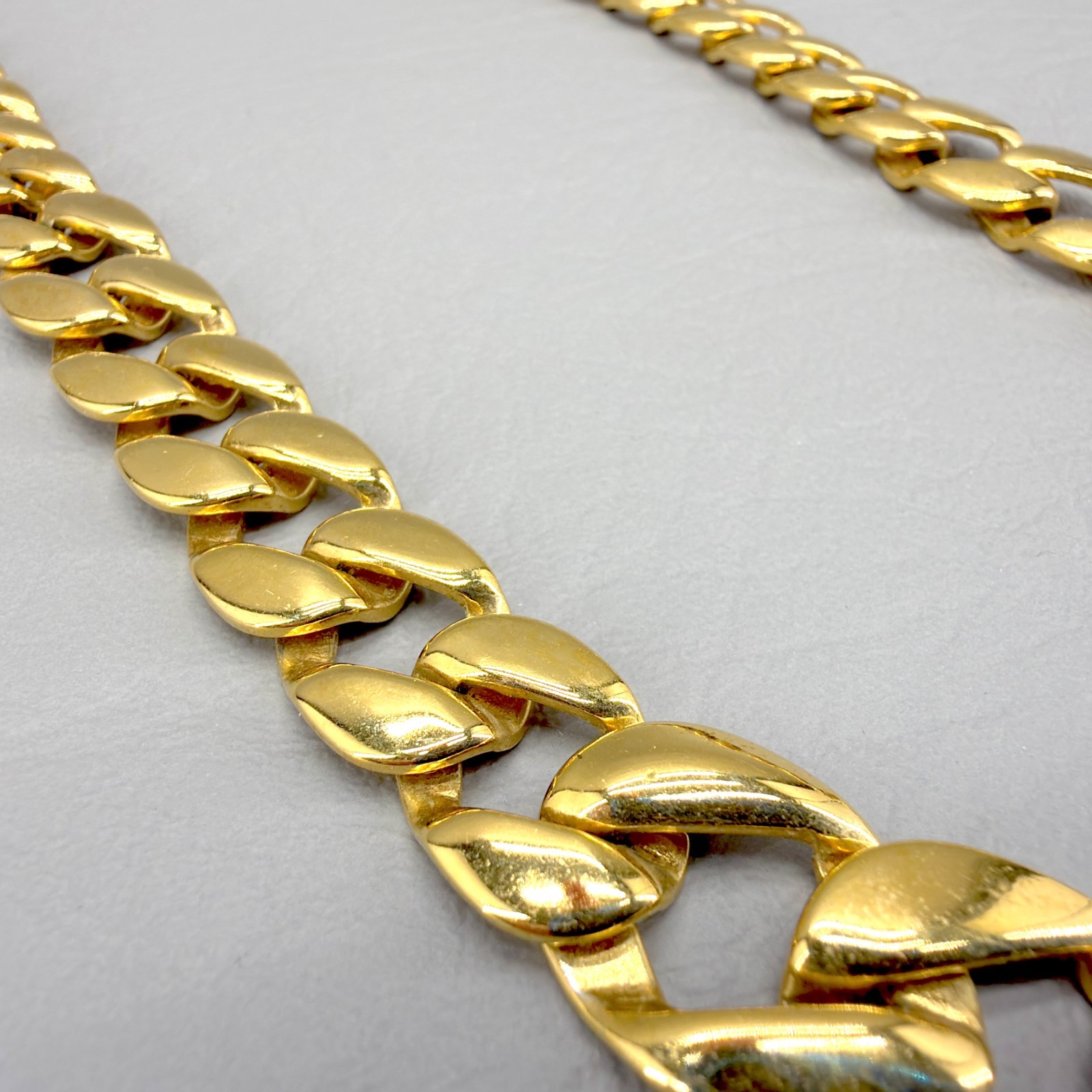 Vintage Chunky Chain Necklace Gold Tone 80s 16″