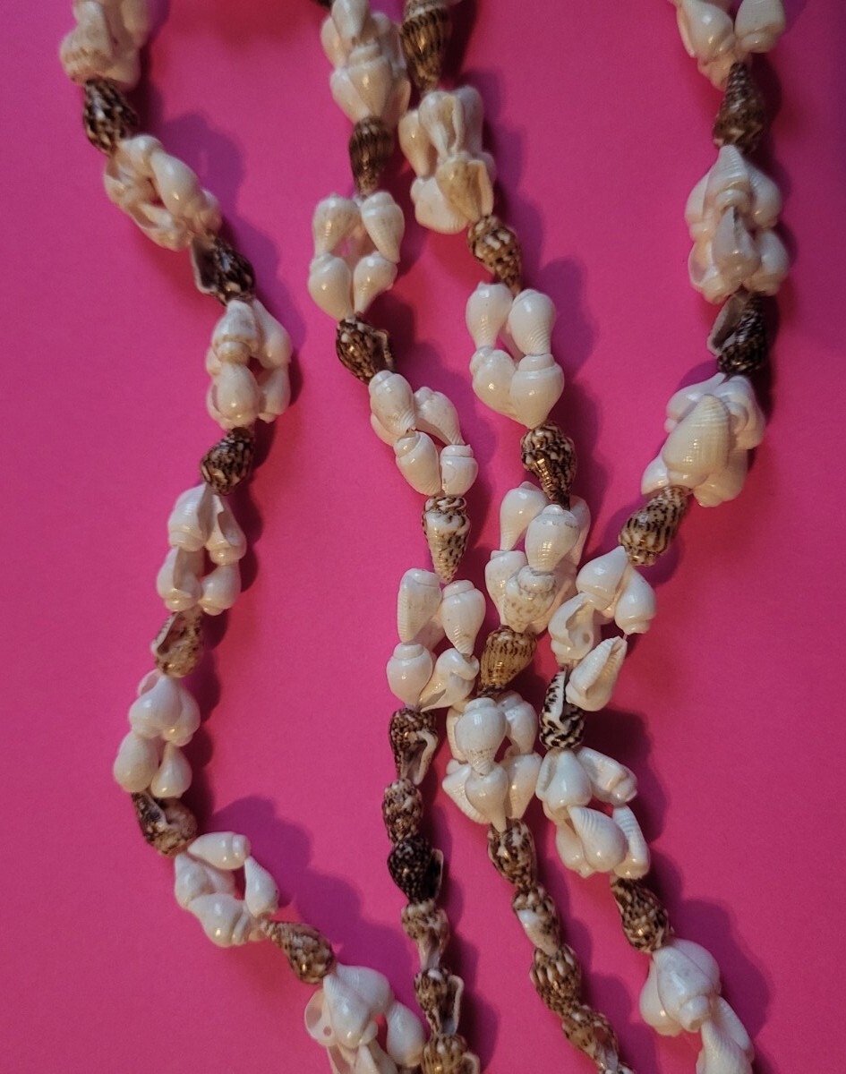 Shells And Beads Necklace 32 Inches Vintage Handcrafted