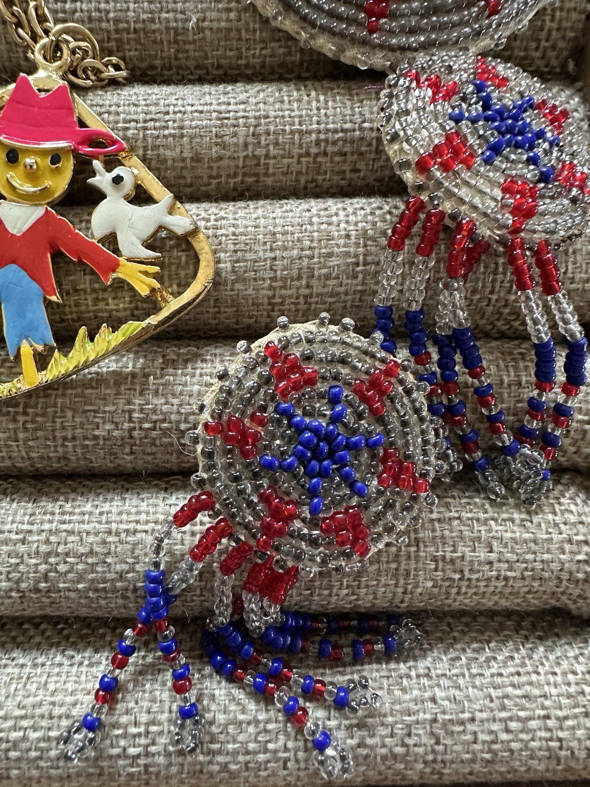 Vintage Lot o 14 Jewelry Gadgets Souvenirs Native Beaded Mixed Lot