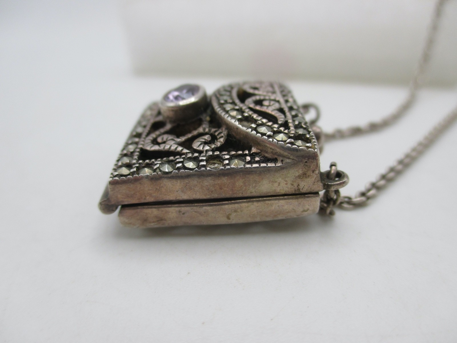 VTG Sterling Bali Scroll Amethyst Marcasite (2 missing) Purse Locket Necklace