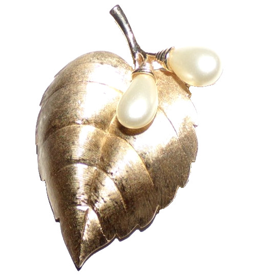 Crown Trifari signed pin with faux—OMG!!