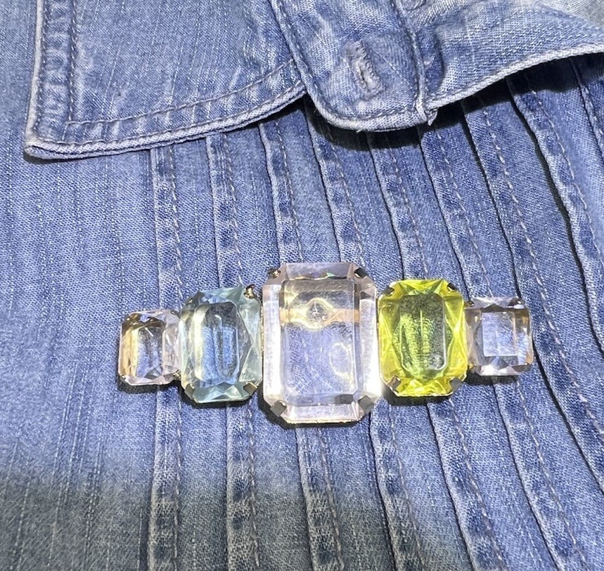 Vintage 1970 Faceted Look Acrylic Pastel Gem Brooch