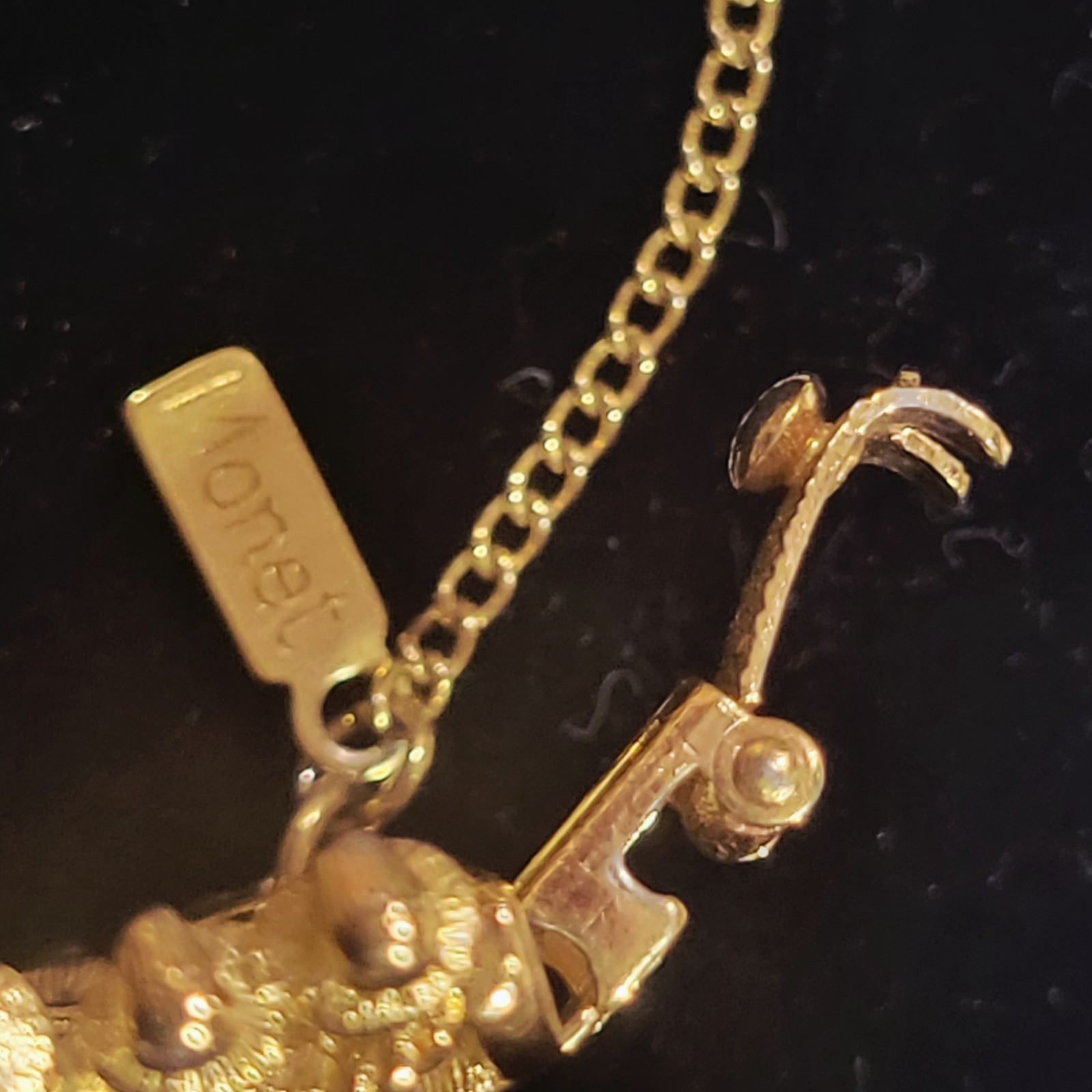 Vintage Monet Wide Link Statement Bracelet Safety Chain Double Clasp 7″ Goldtone