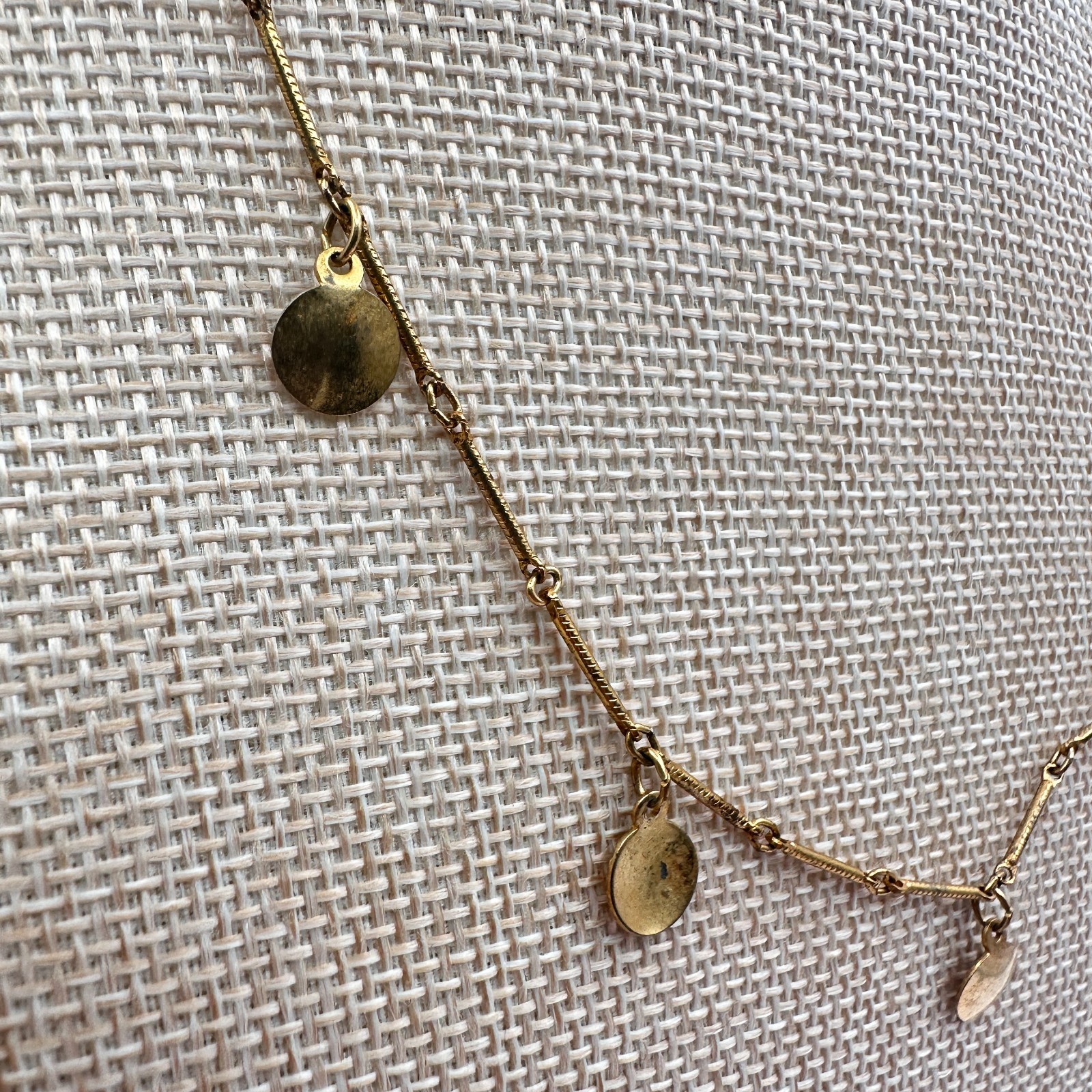 Vintage 90s Gold Tone Circle Disc Charm Station Necklace Minimalist Jewelry