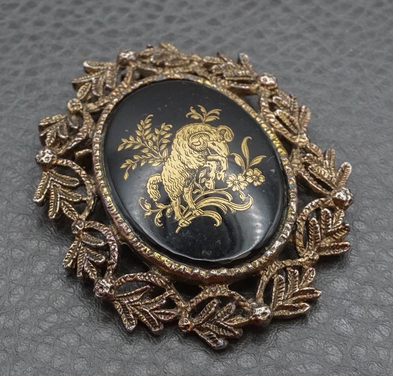 Vintage Aries Zodiac Cameo Ram April May Birthday Convertible Brooch Pendant