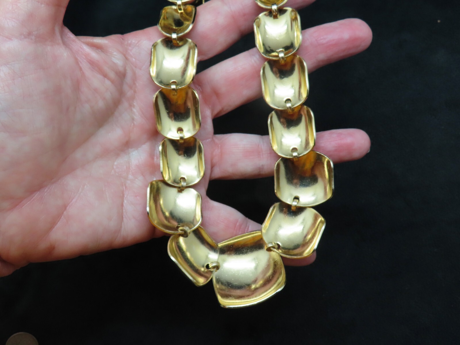 Vintage Gold Tone Shiny Finish Statement Necklace