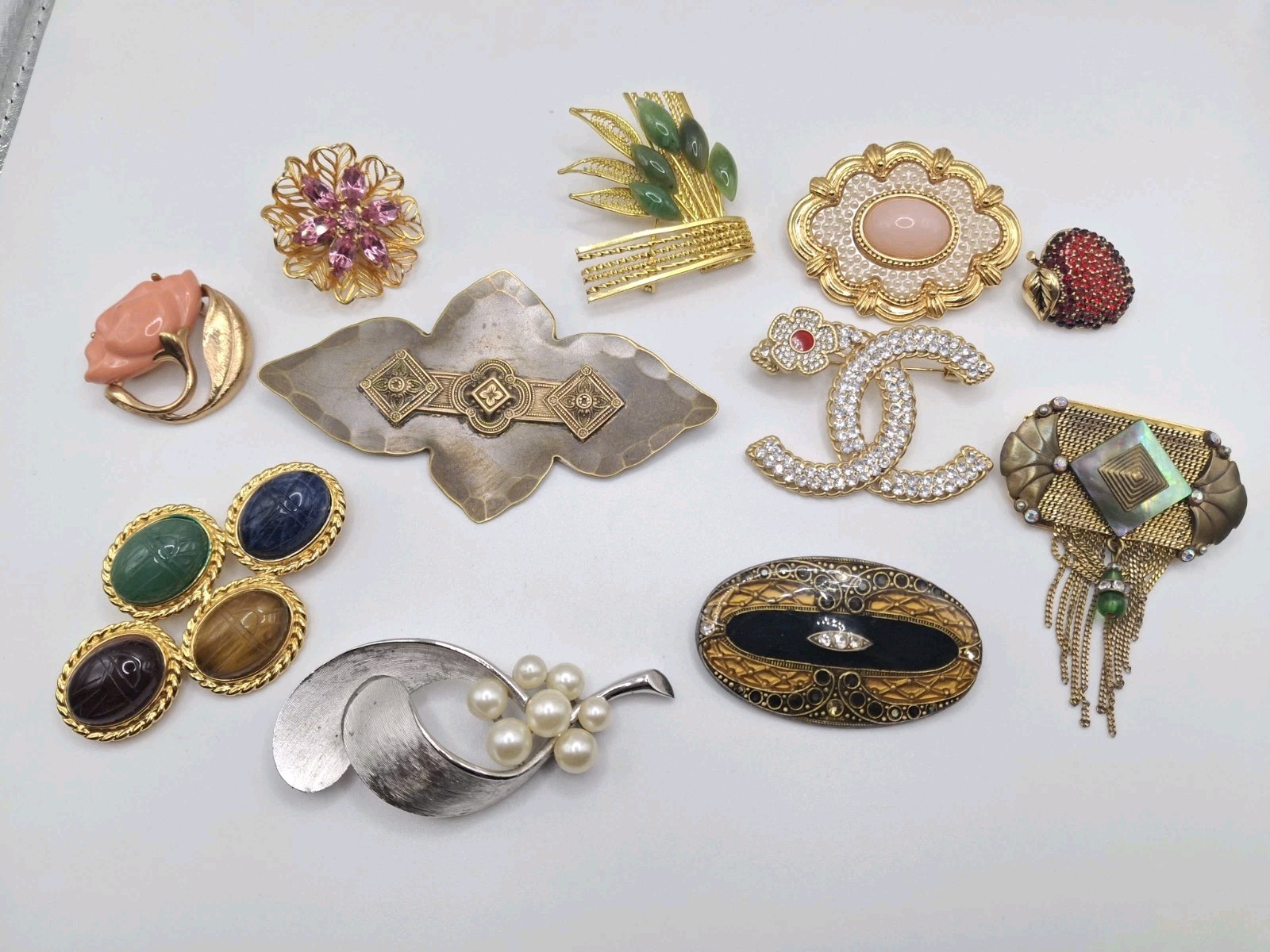 Vitage Brooches Pins Signed Monet Avon Trifari W Stones Lot