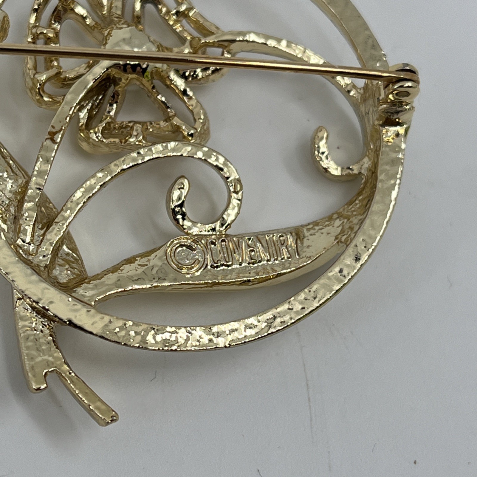Vintage 1960s Sarah Coventry Brooch American Beauty Flower Gold Tone Pin 1.5”