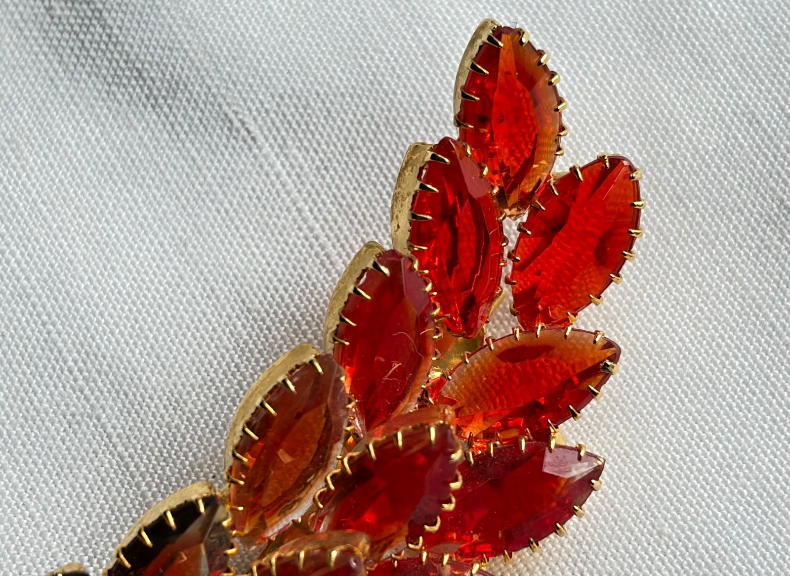 Rhinestone Pin Fall Colors – Orange, Topaz – Large Lucite Bead