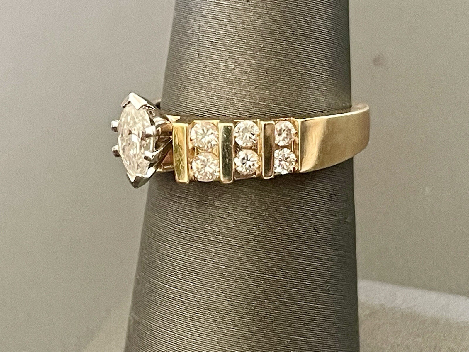 14KT Y/Gold 1.02CTW Diamond Engagement Ring & Diamond Band Set. Size 6.25(S280)
