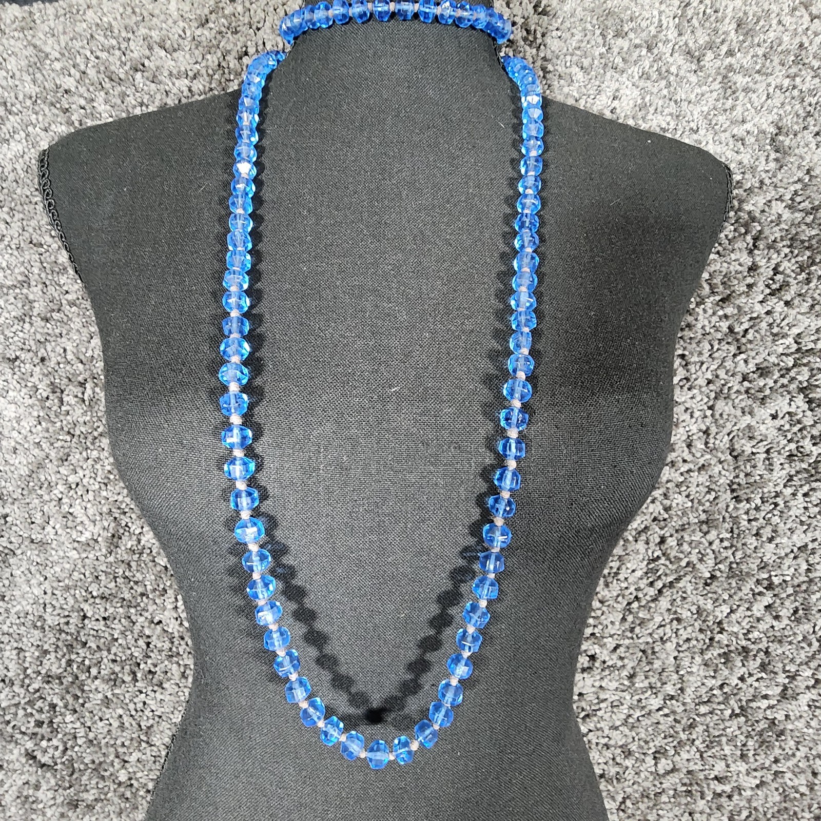 Vintage 1920s Art Deco Cobalt Blue Faceted Glass Hand Knotted Flapper Necklace