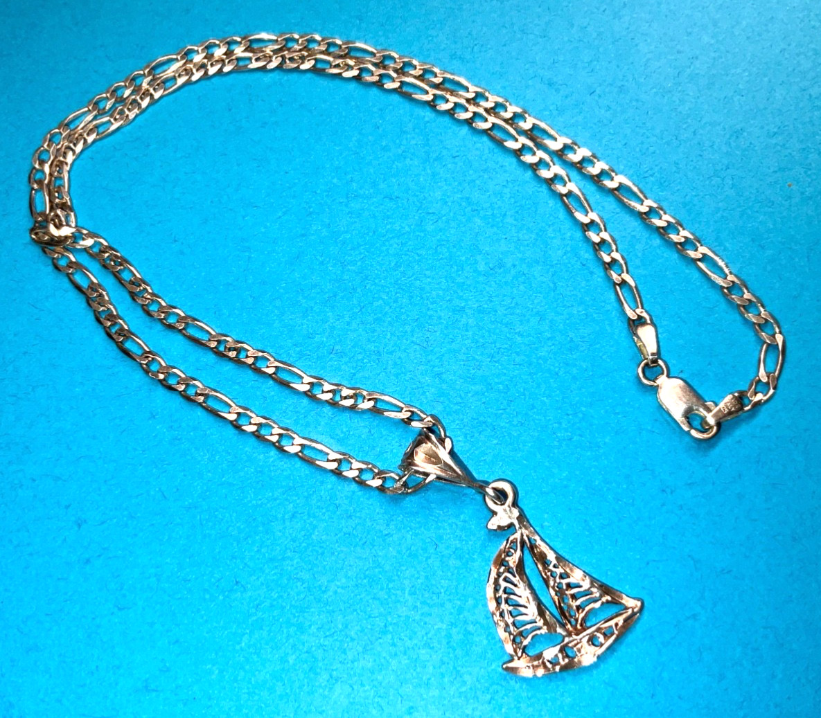 Vintage 925 Sterling Silver Sailboat Pendant & Figaro Chain Necklace 6g Nautical