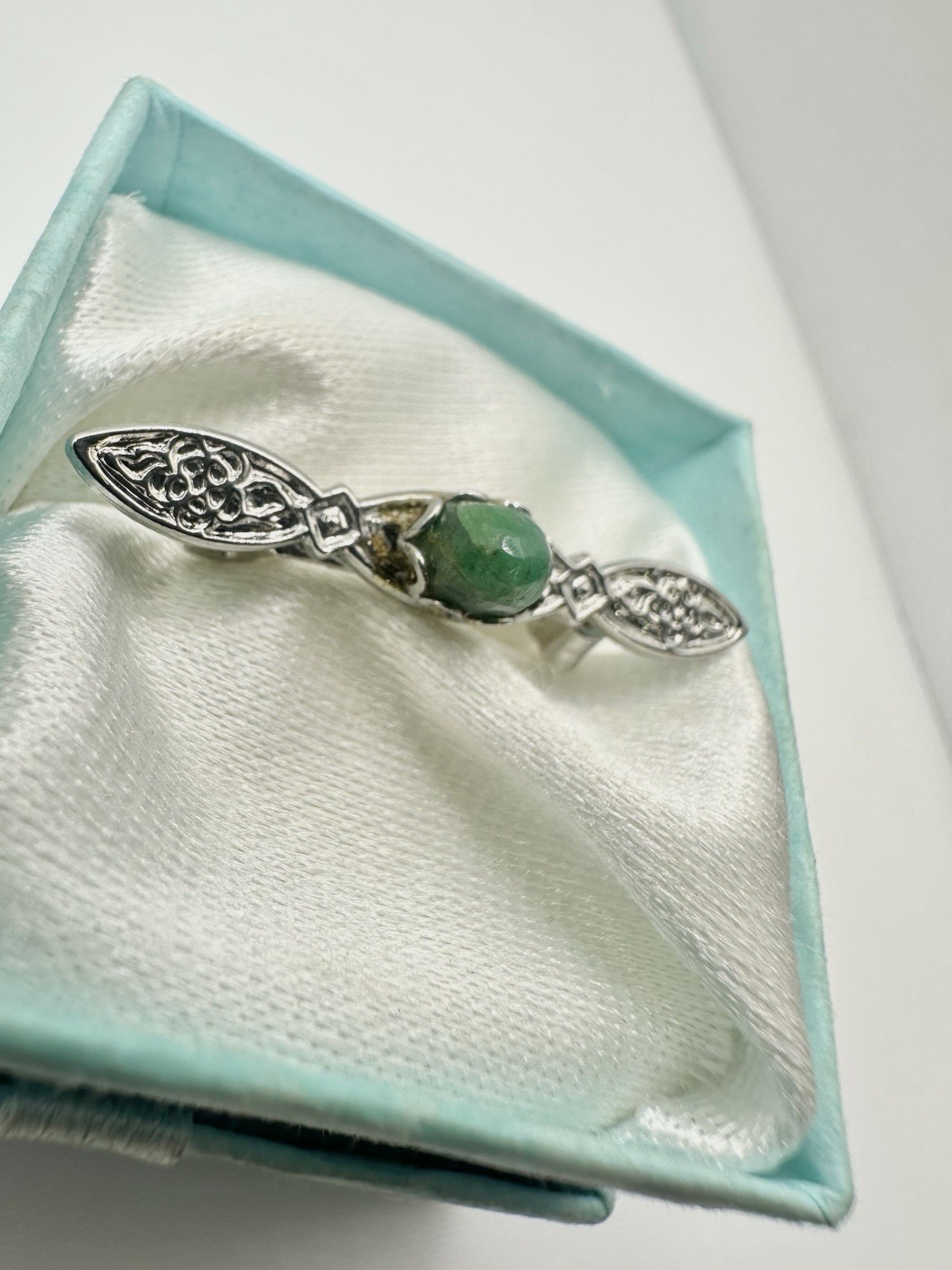 VTG Silver Tone Tiny Bar Brooch Pin Real Emerald May Birthstone Gemstone Read