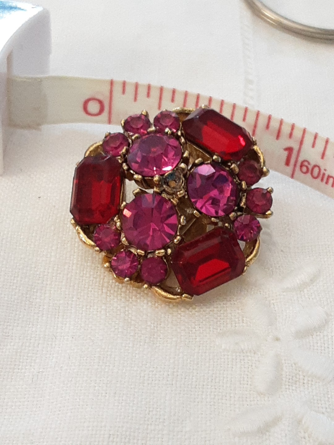 Vintage Pink/purple And Red Glass Rhinestone Pronged Clip On Earrings Goldtone