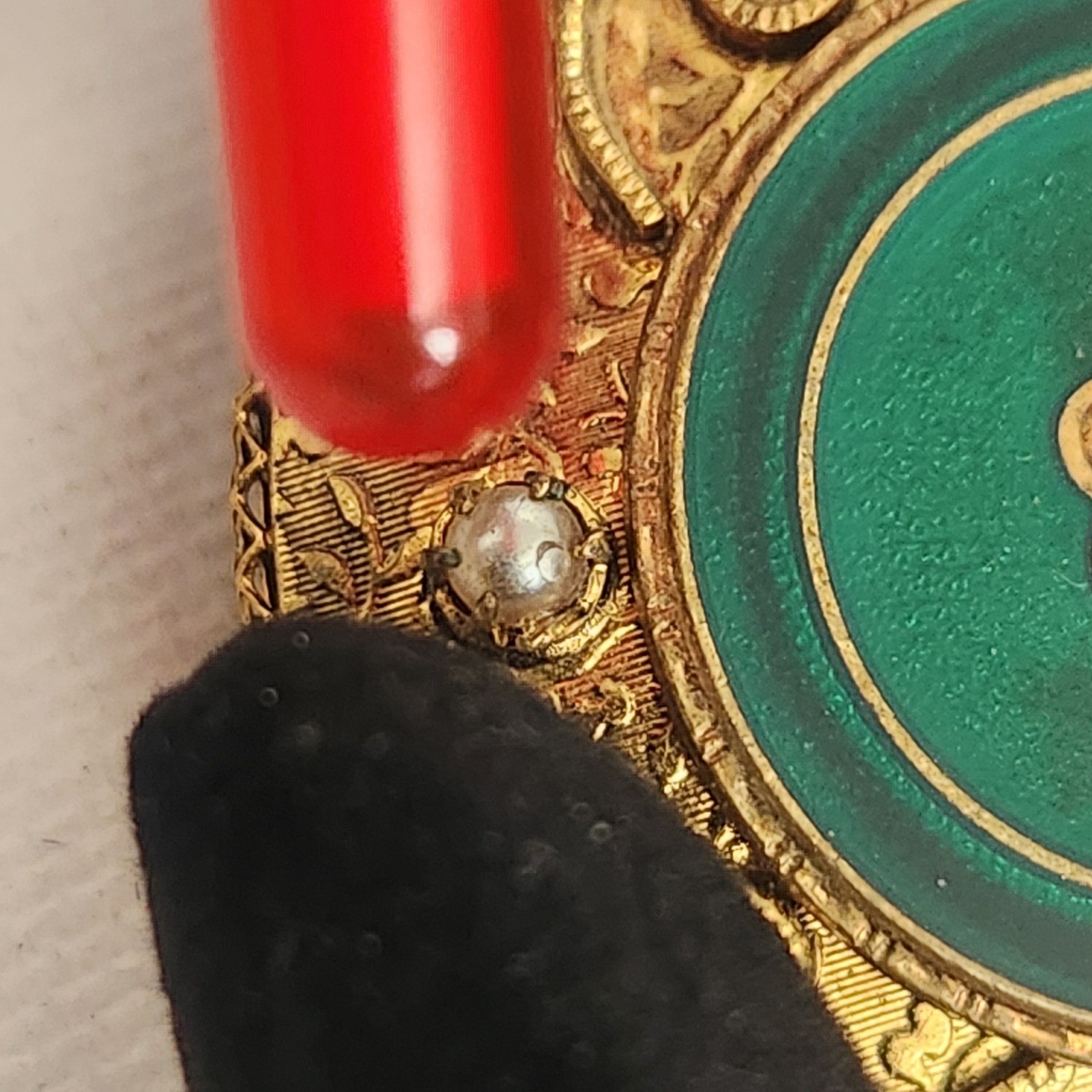 Antique Victorian Style Gold Tone Green Enamel Seed Pearl Round Floral pendant