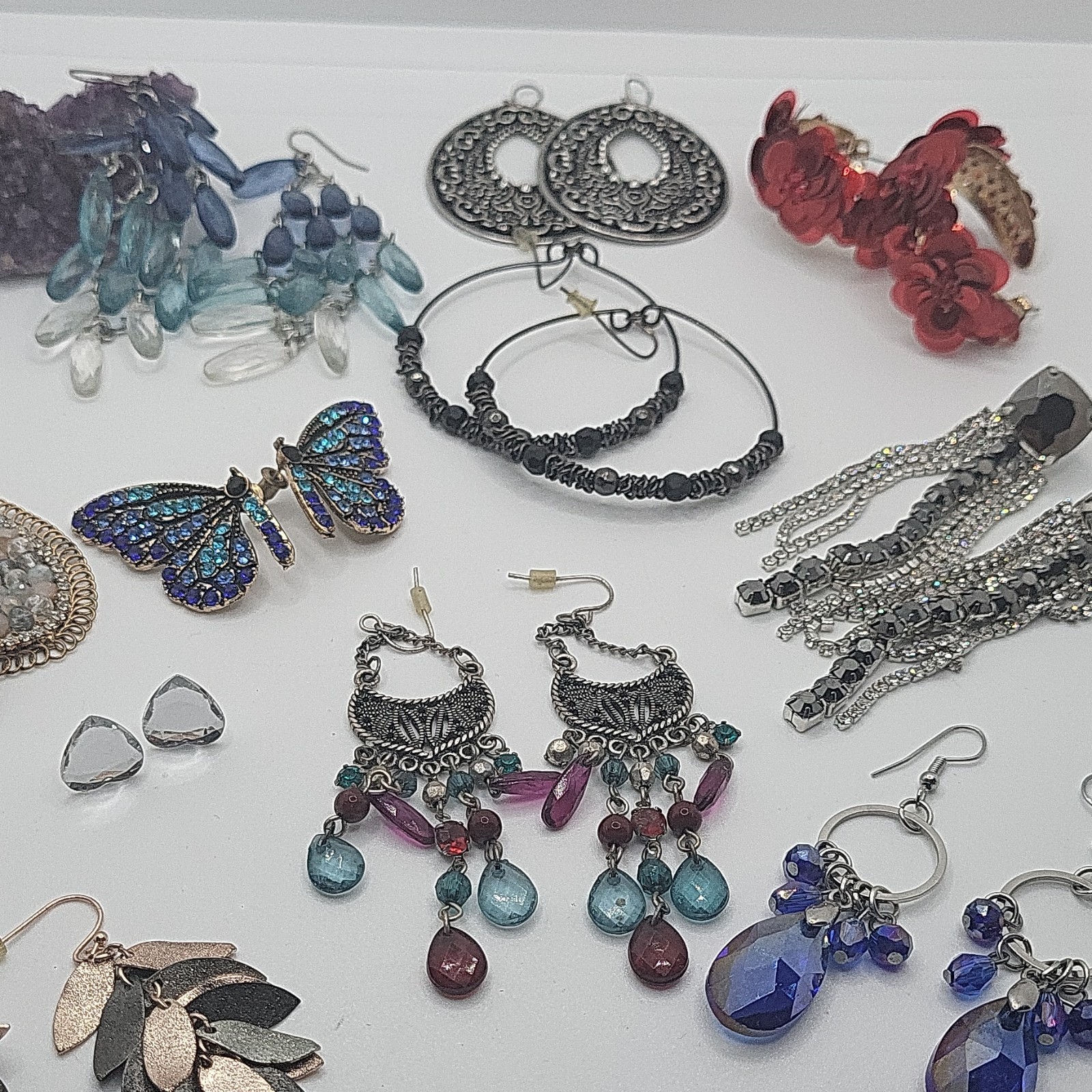 Vintage Costume Jewelry Lot 11 Pieces Earrings Multicolor Metal Crystal