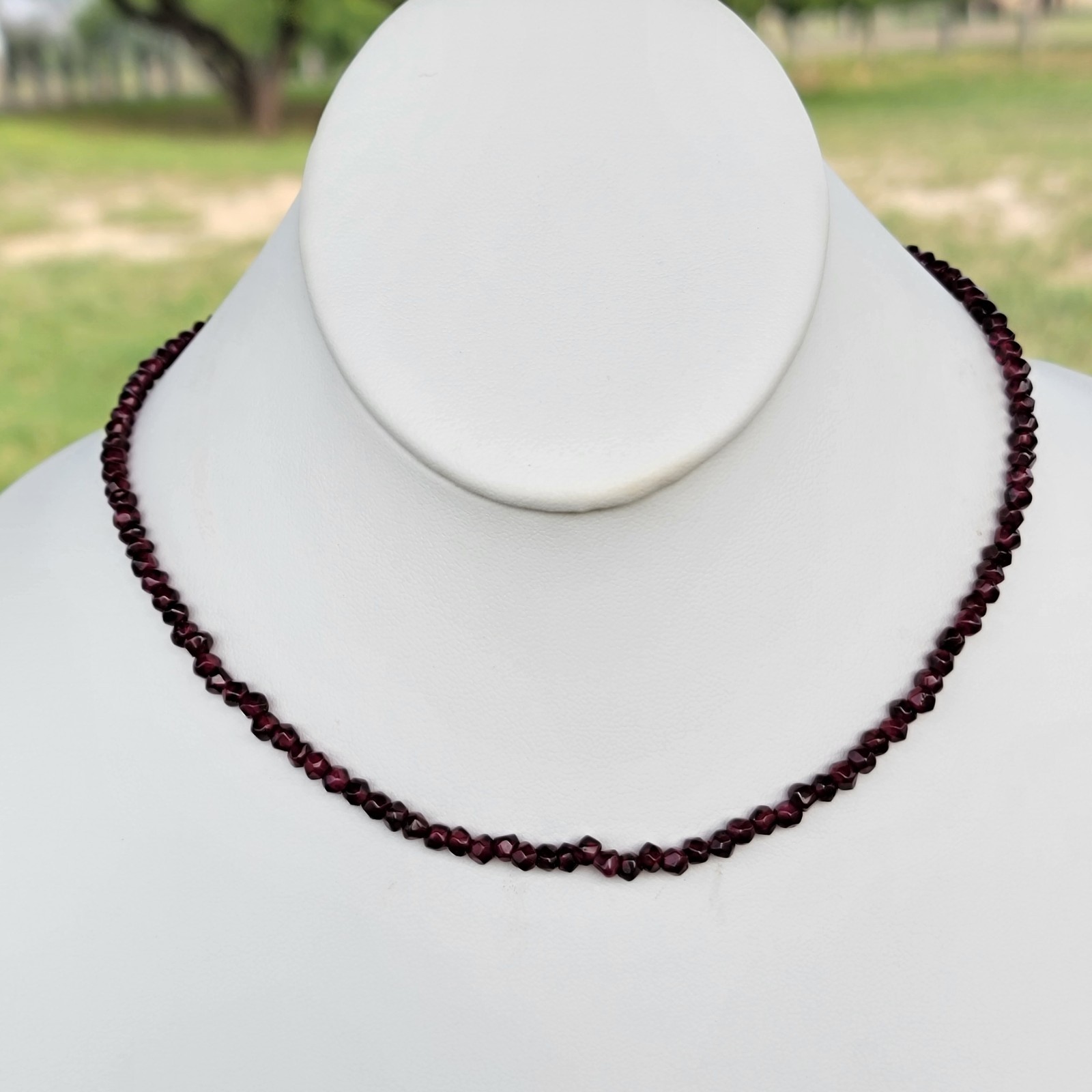 Vintage Dark Red Cut Garnet Beads Necklace Boho Brass Clasp 16″ Chocker