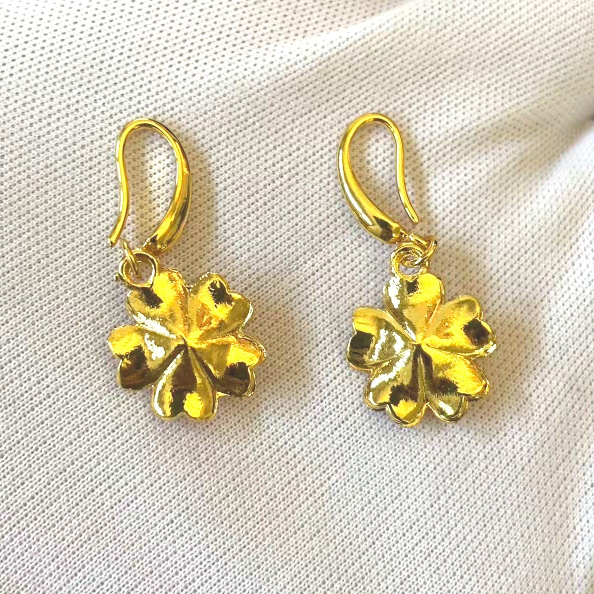 Vintage Flower Drop Dangle Earrings Gold-plated? (NOT SURE) No Mark