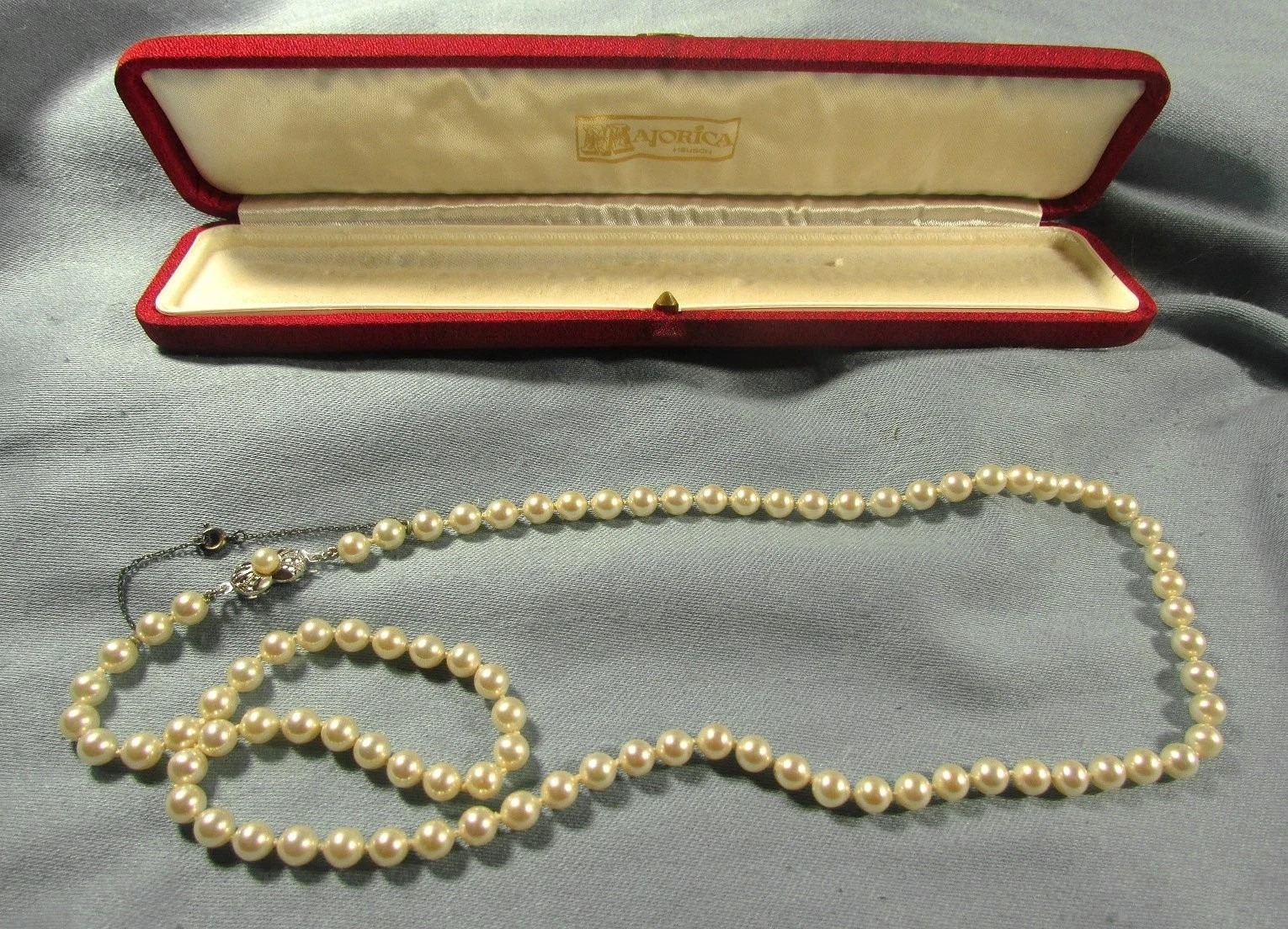 Vintage Cultured Saltwater Pearl Necklace Solid 835 Silver Clasp W. Original Box
