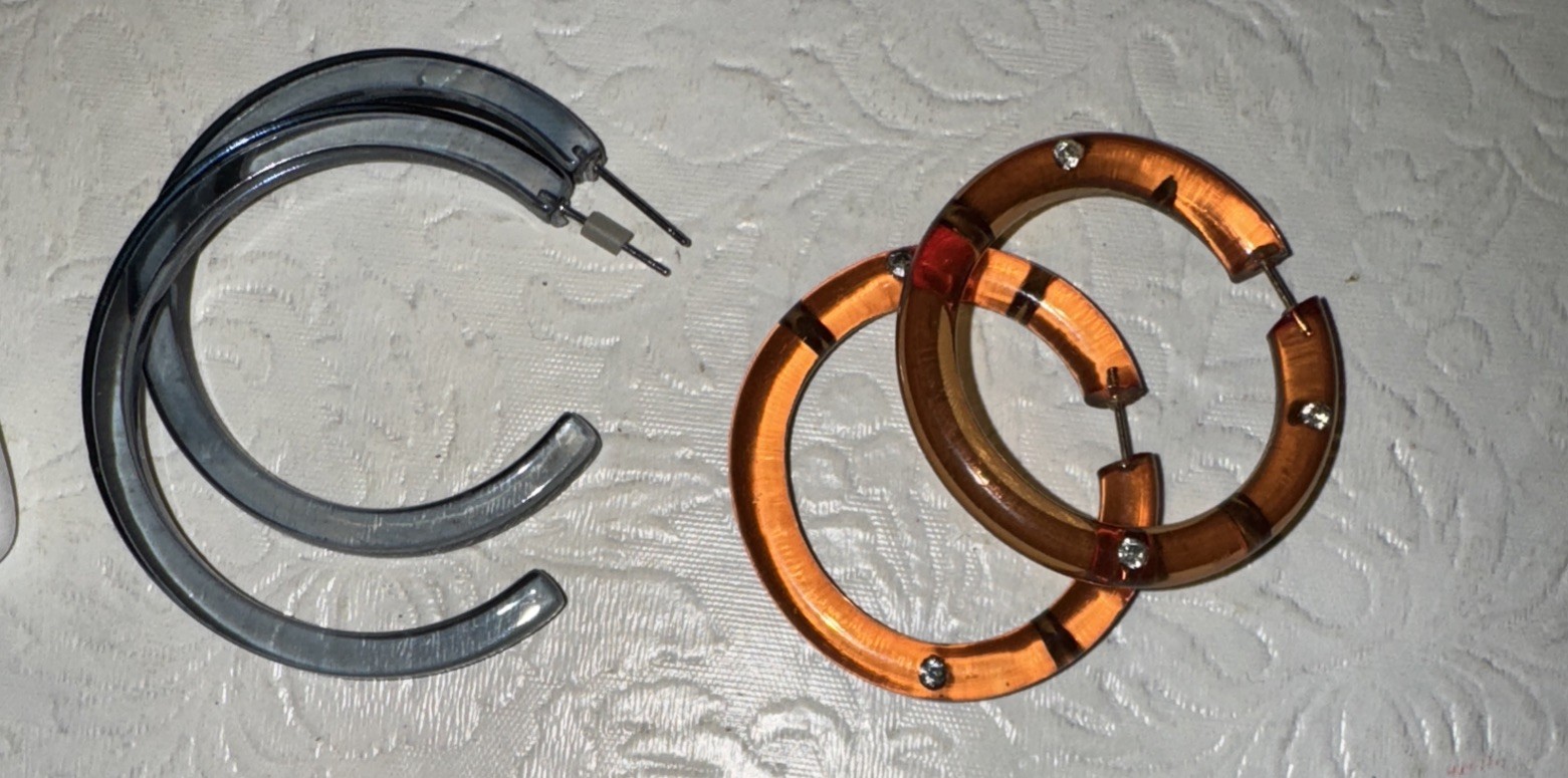 Vtg Earrings Lot 17 Lucite Plastic Celluloid Bakelite Thermoset Posts Clip Ons